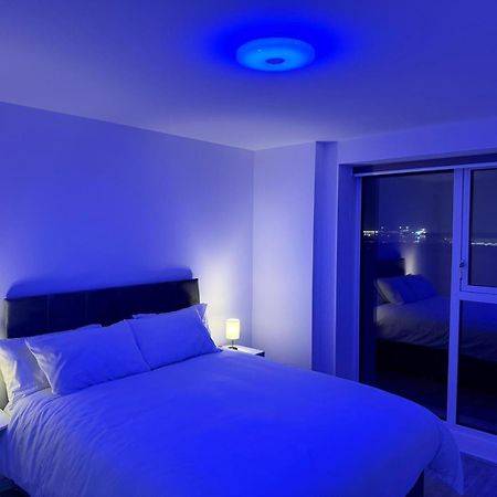 Serenity Waterfront 2 Bed Apartment Northfleet Eksteriør bilde