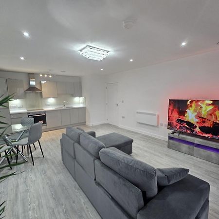Serenity Waterfront 2 Bed Apartment Northfleet Eksteriør bilde