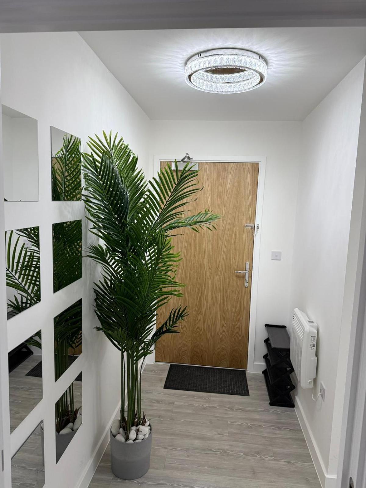 Serenity Waterfront 2 Bed Apartment Northfleet Eksteriør bilde