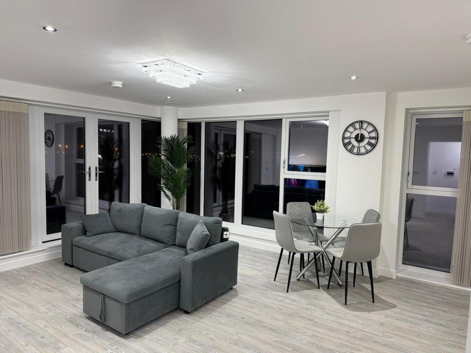 Serenity Waterfront 2 Bed Apartment Northfleet Eksteriør bilde