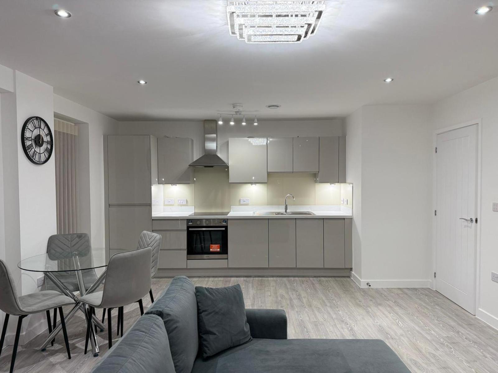 Serenity Waterfront 2 Bed Apartment Northfleet Eksteriør bilde