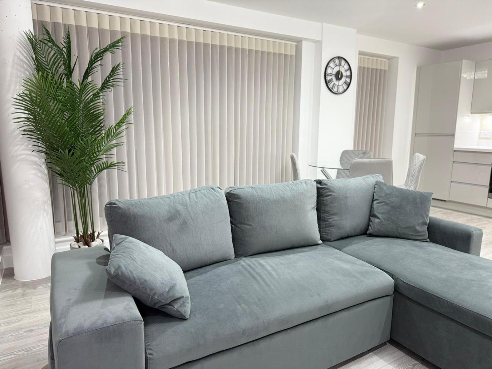 Serenity Waterfront 2 Bed Apartment Northfleet Eksteriør bilde