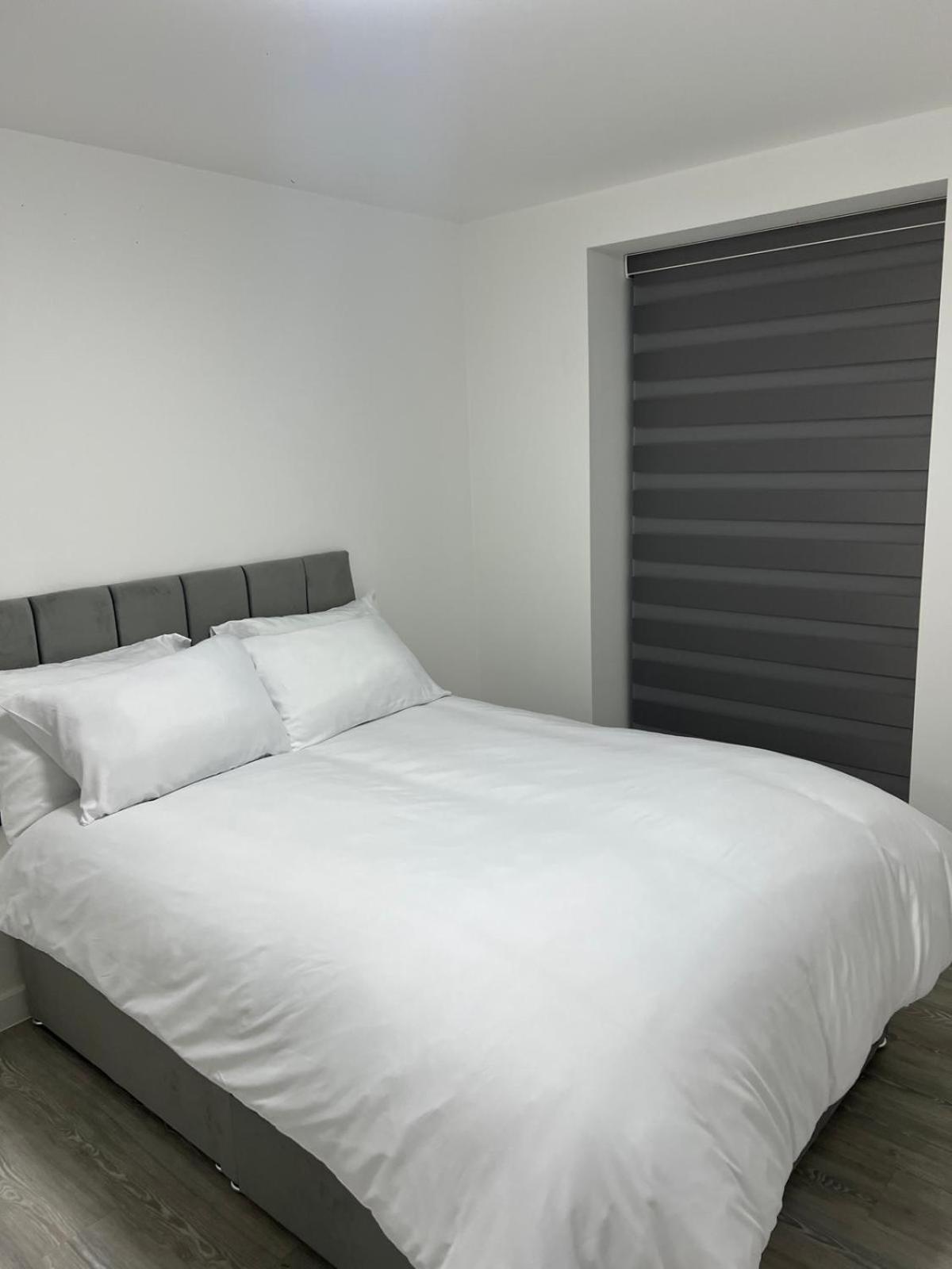 Serenity Waterfront 2 Bed Apartment Northfleet Eksteriør bilde