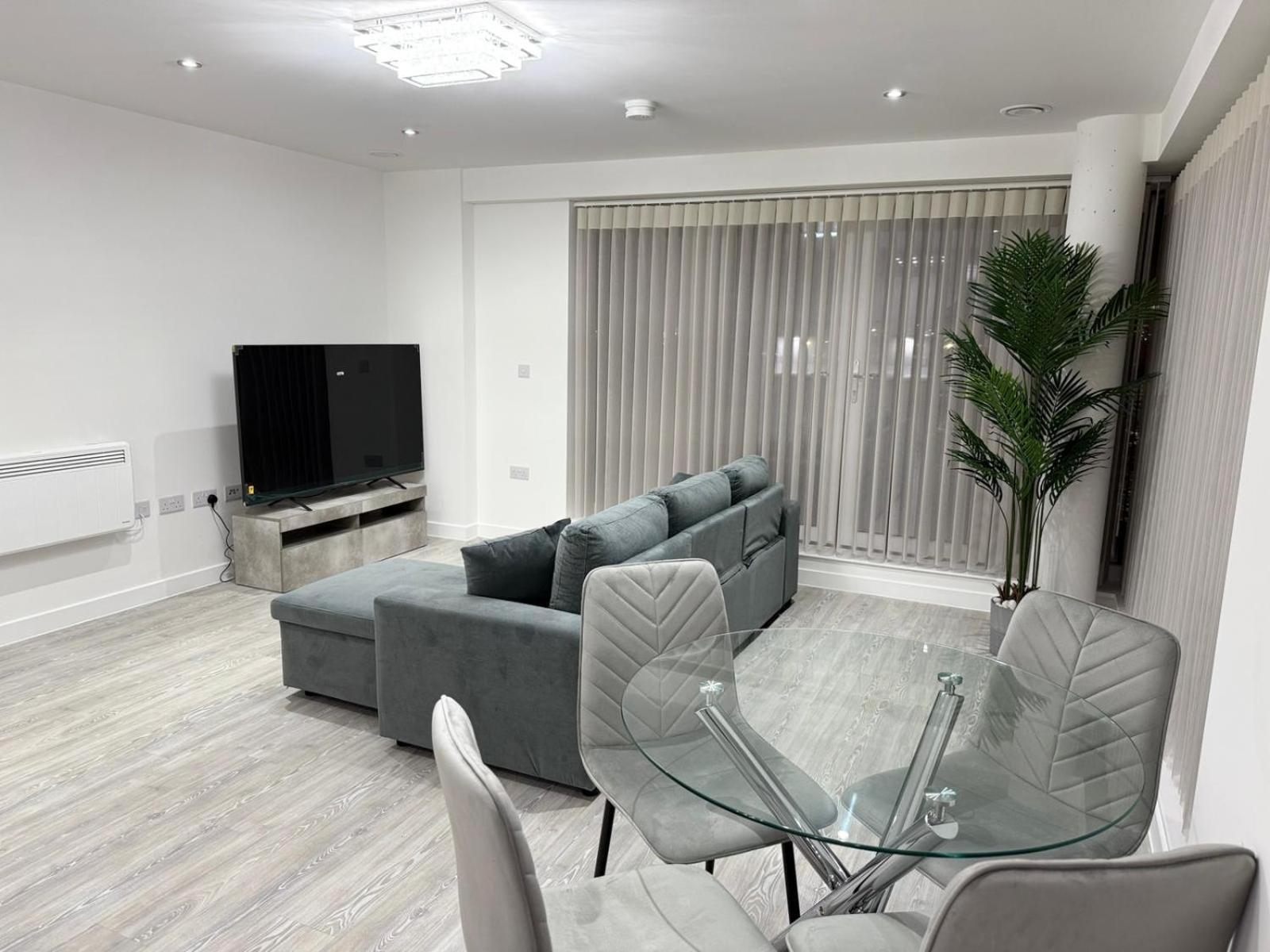 Serenity Waterfront 2 Bed Apartment Northfleet Eksteriør bilde