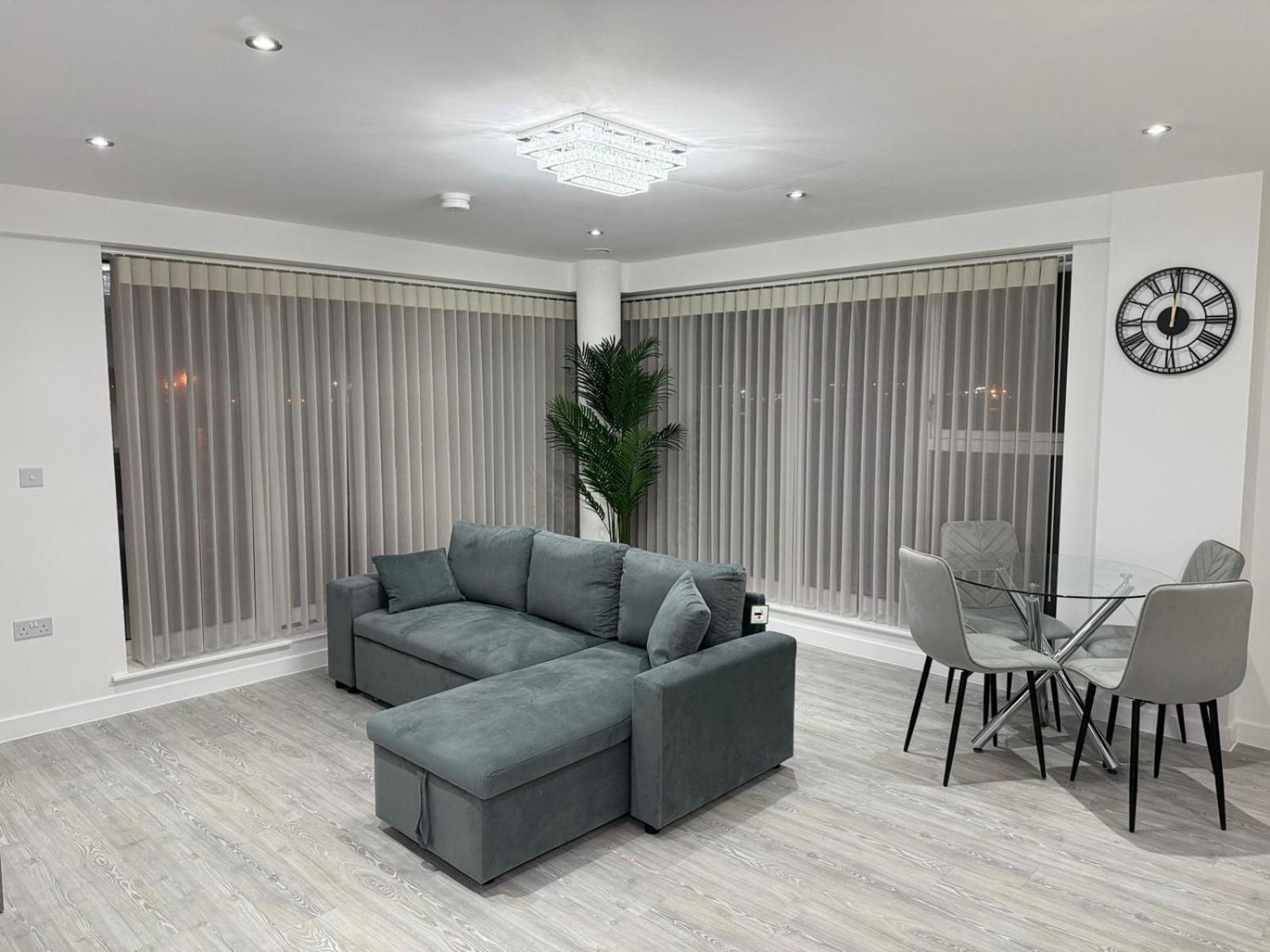 Serenity Waterfront 2 Bed Apartment Northfleet Eksteriør bilde