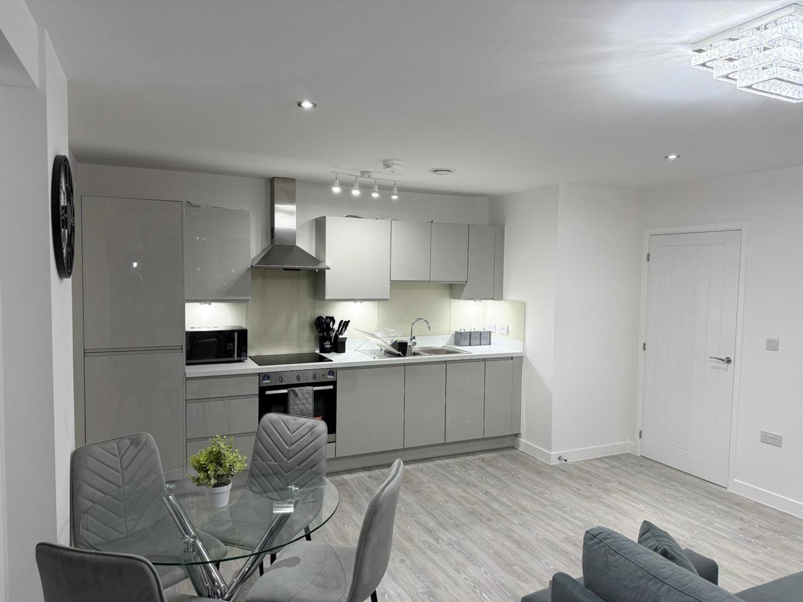 Serenity Waterfront 2 Bed Apartment Northfleet Eksteriør bilde