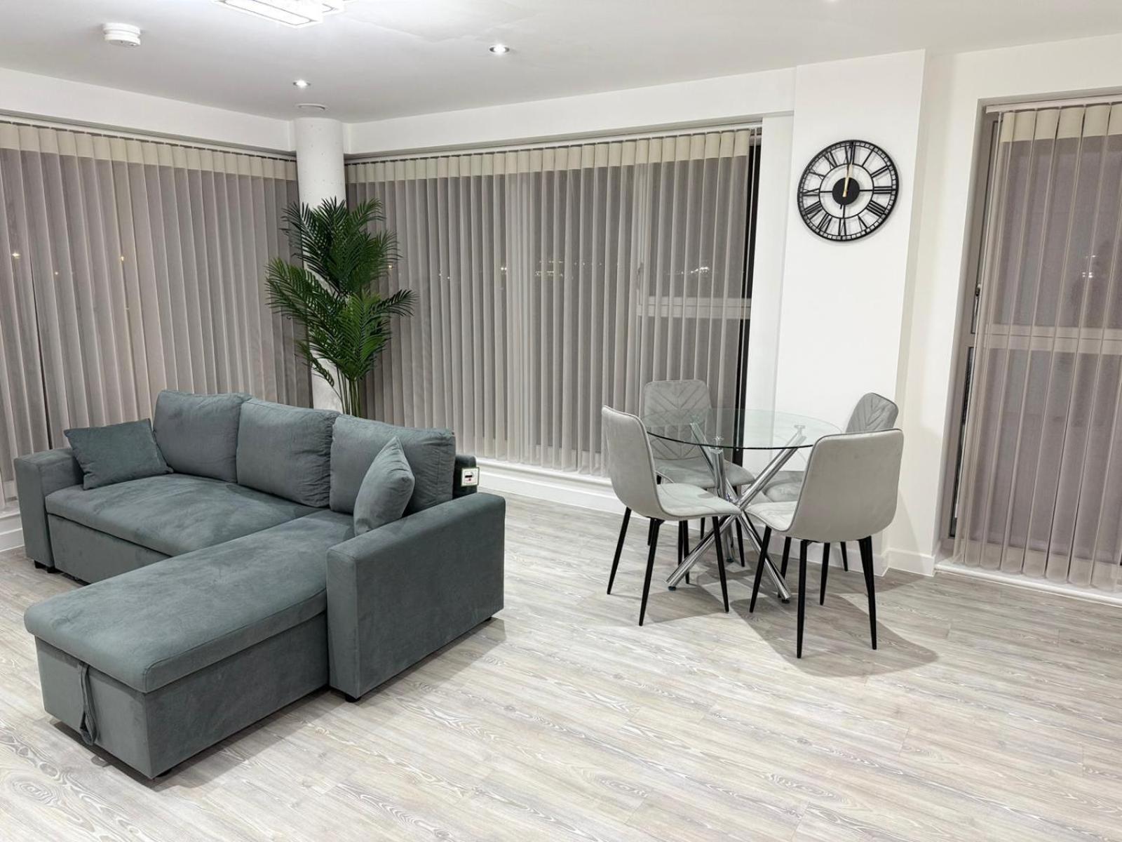 Serenity Waterfront 2 Bed Apartment Northfleet Eksteriør bilde